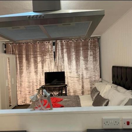 Amazing Studio Flat Apartment London Luaran gambar